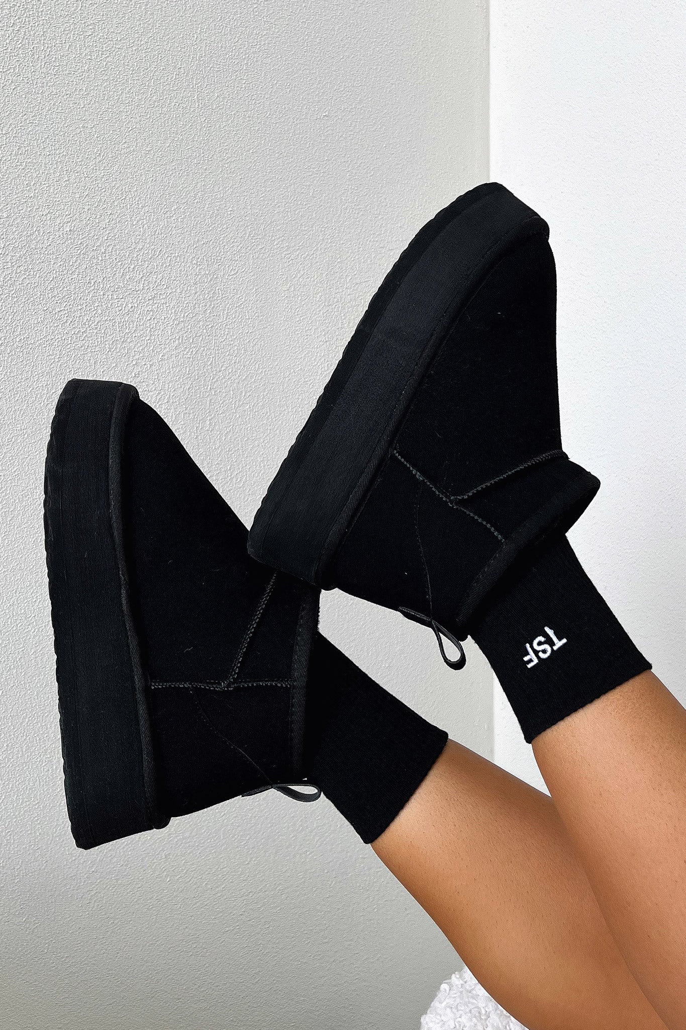 Eesha Platform Boots - Black - Image 2