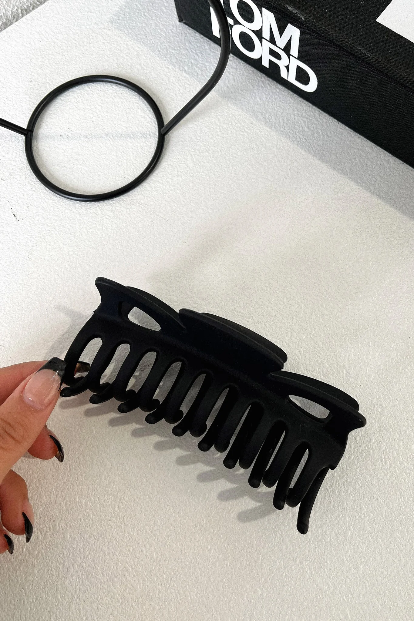 Eli Claw Clip - Black - Image 2