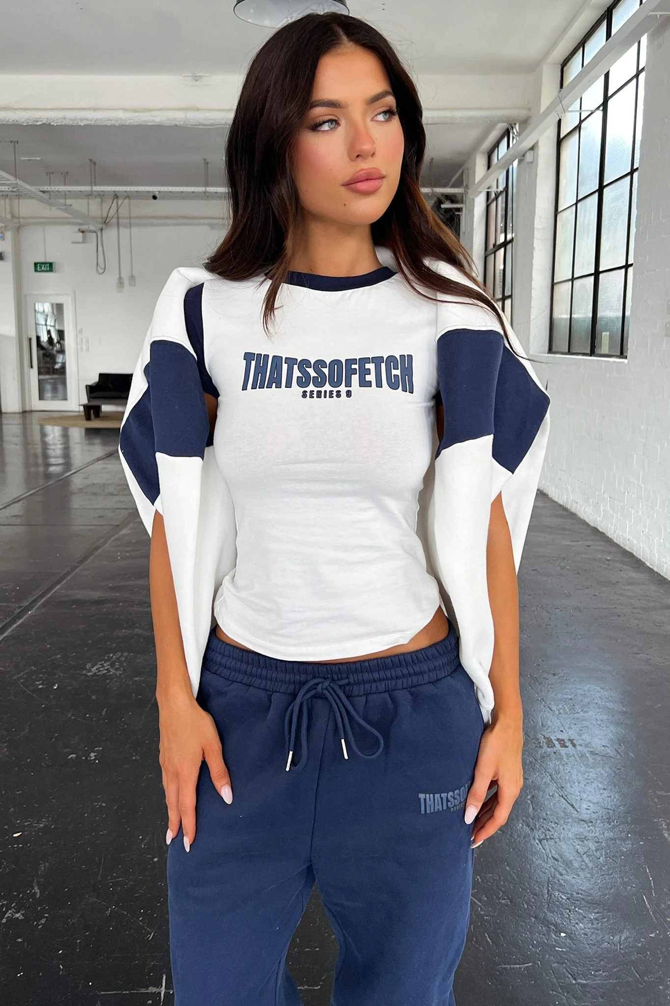 Series 9 Tee - Navy - Image 6